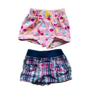 Bundle of 2 Baby Girl Shorts Plaid printed and Ice cream printed – 6-12 Months
